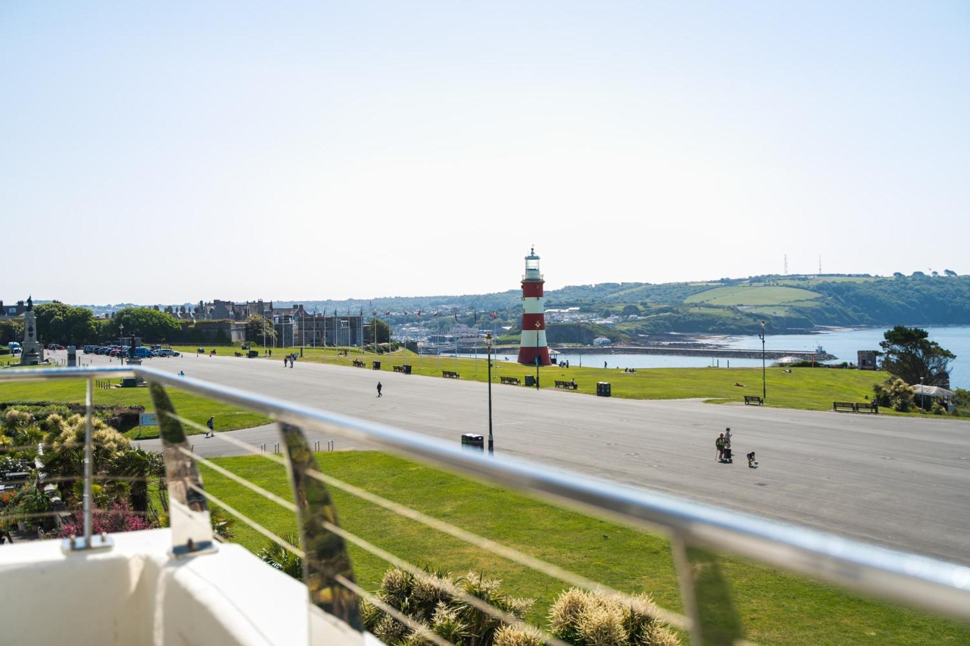 1 Elliot Terrace Aparthotel Plymouth Exterior photo