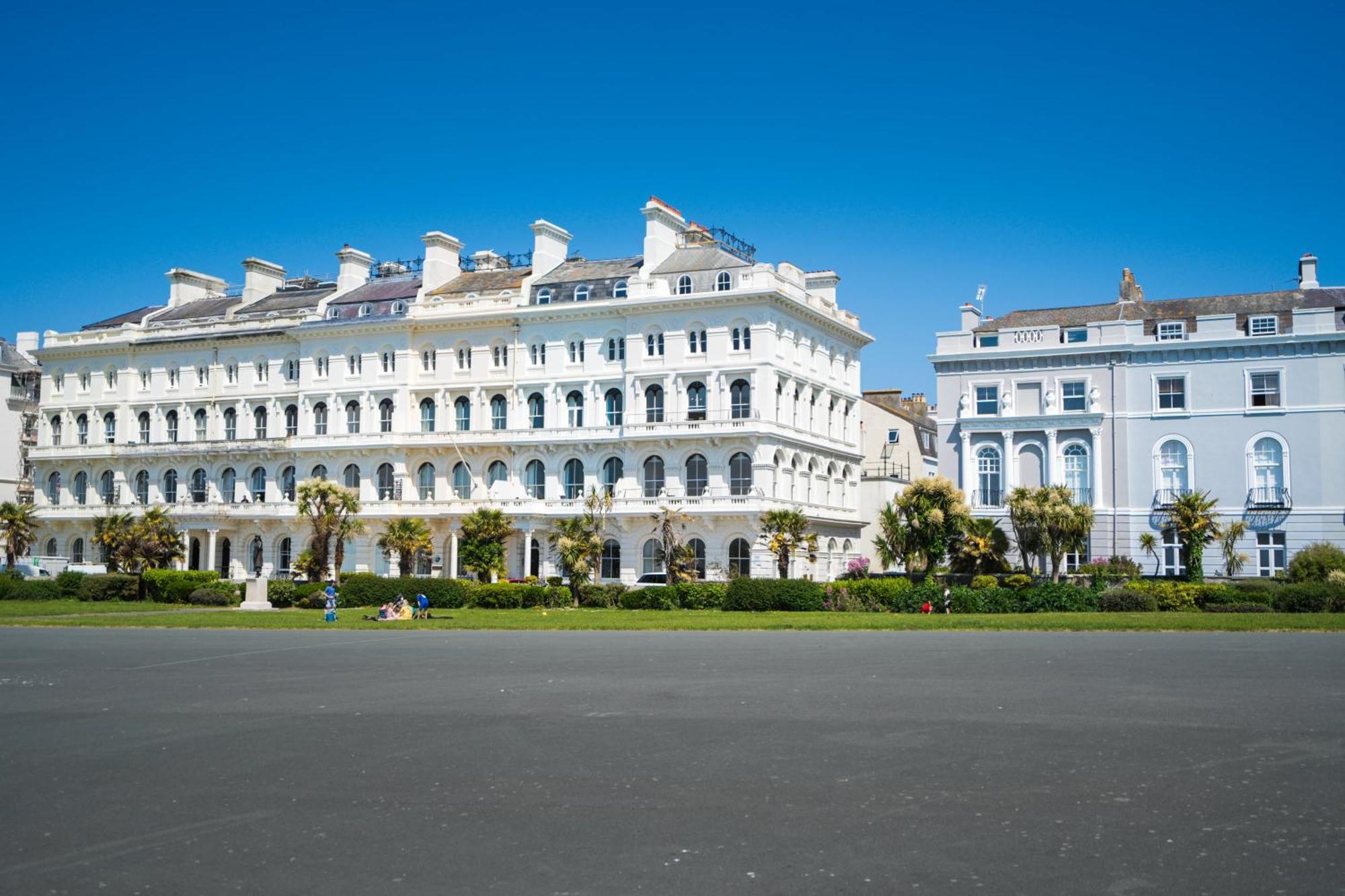 1 Elliot Terrace Aparthotel Plymouth Exterior photo