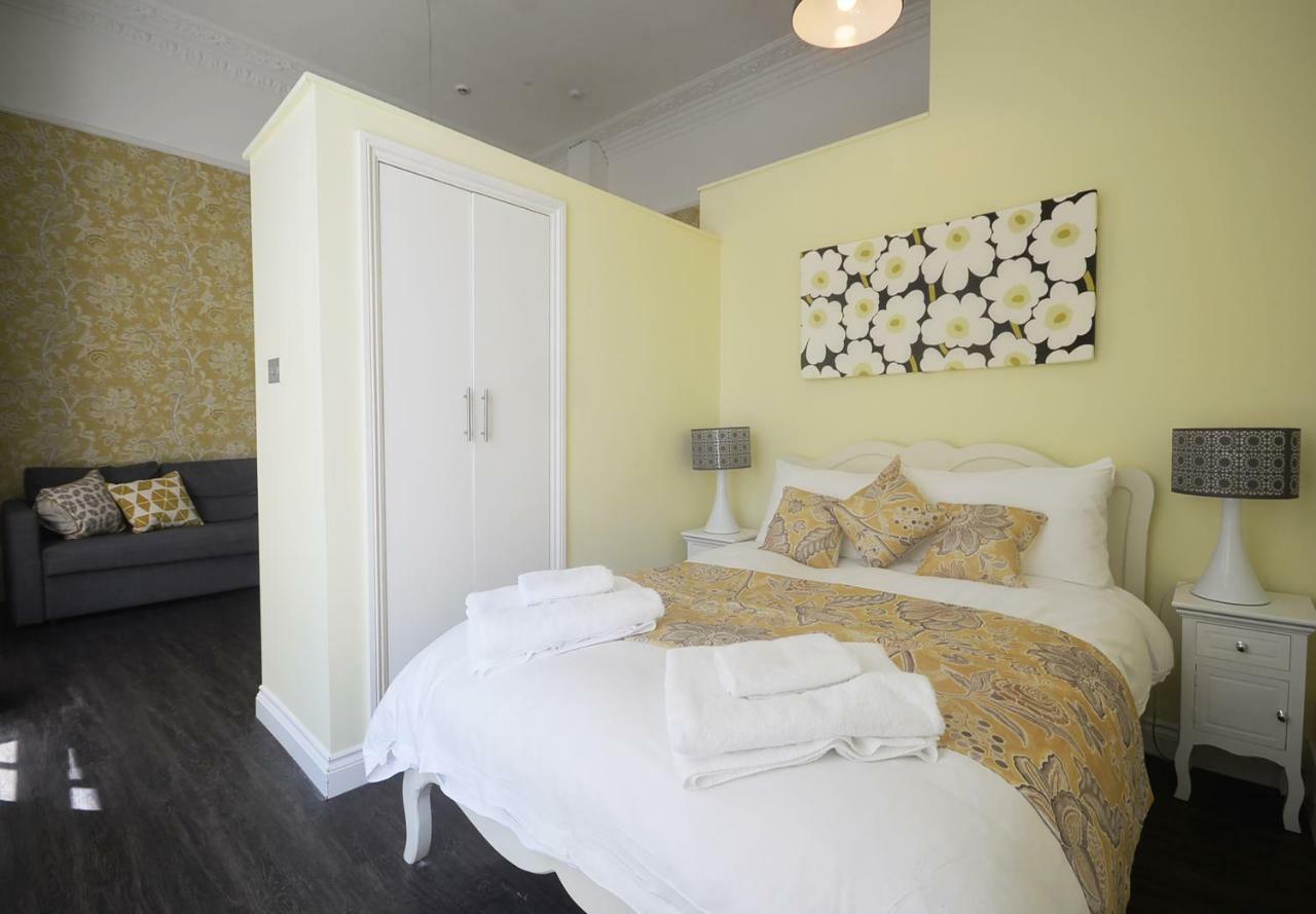 1 Elliot Terrace Aparthotel Plymouth Exterior photo